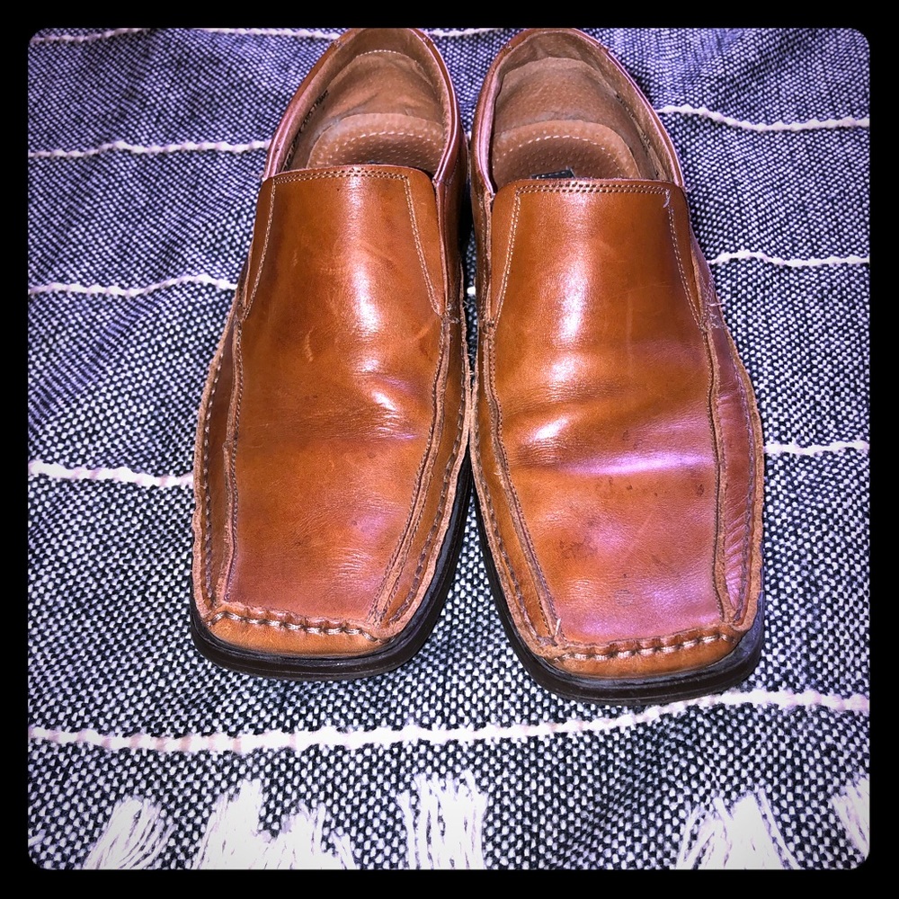 Men’s Venturini slip on apron square toe